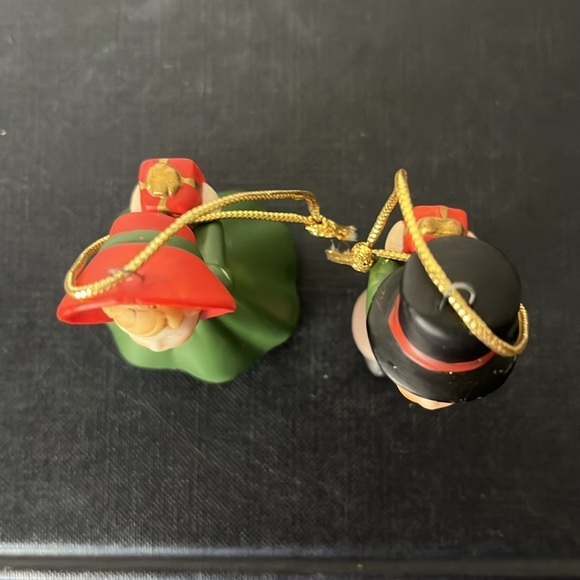 Vintage Enesco Bisque Porcelain Victorian Kissing Couple Christmas Ornaments - Picture 5 of 7